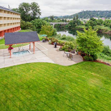 Holiday Inn Express Roseburg, an IHG Hotel Bagian luar foto