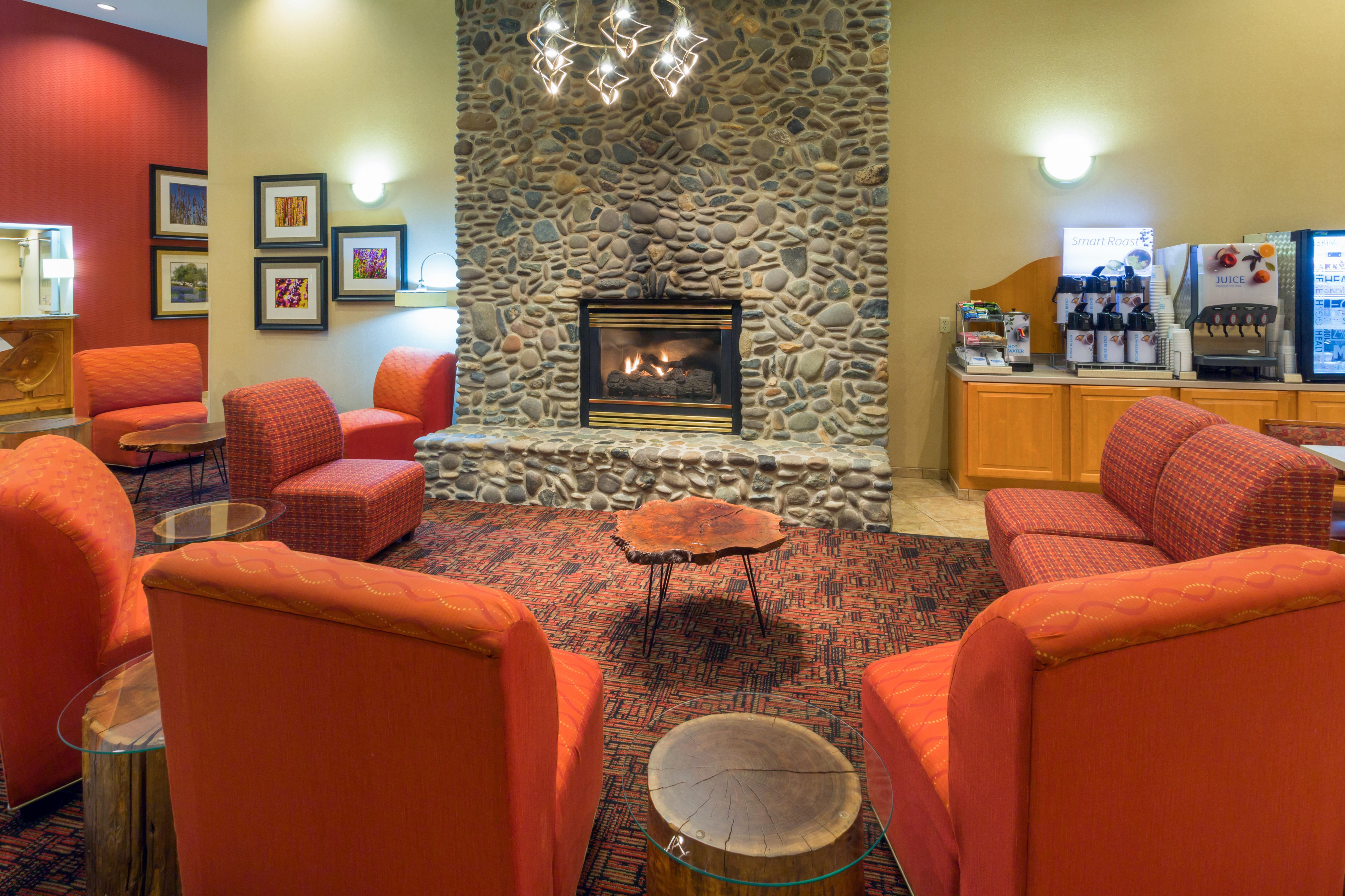 Holiday Inn Express Roseburg, an IHG Hotel Bagian luar foto