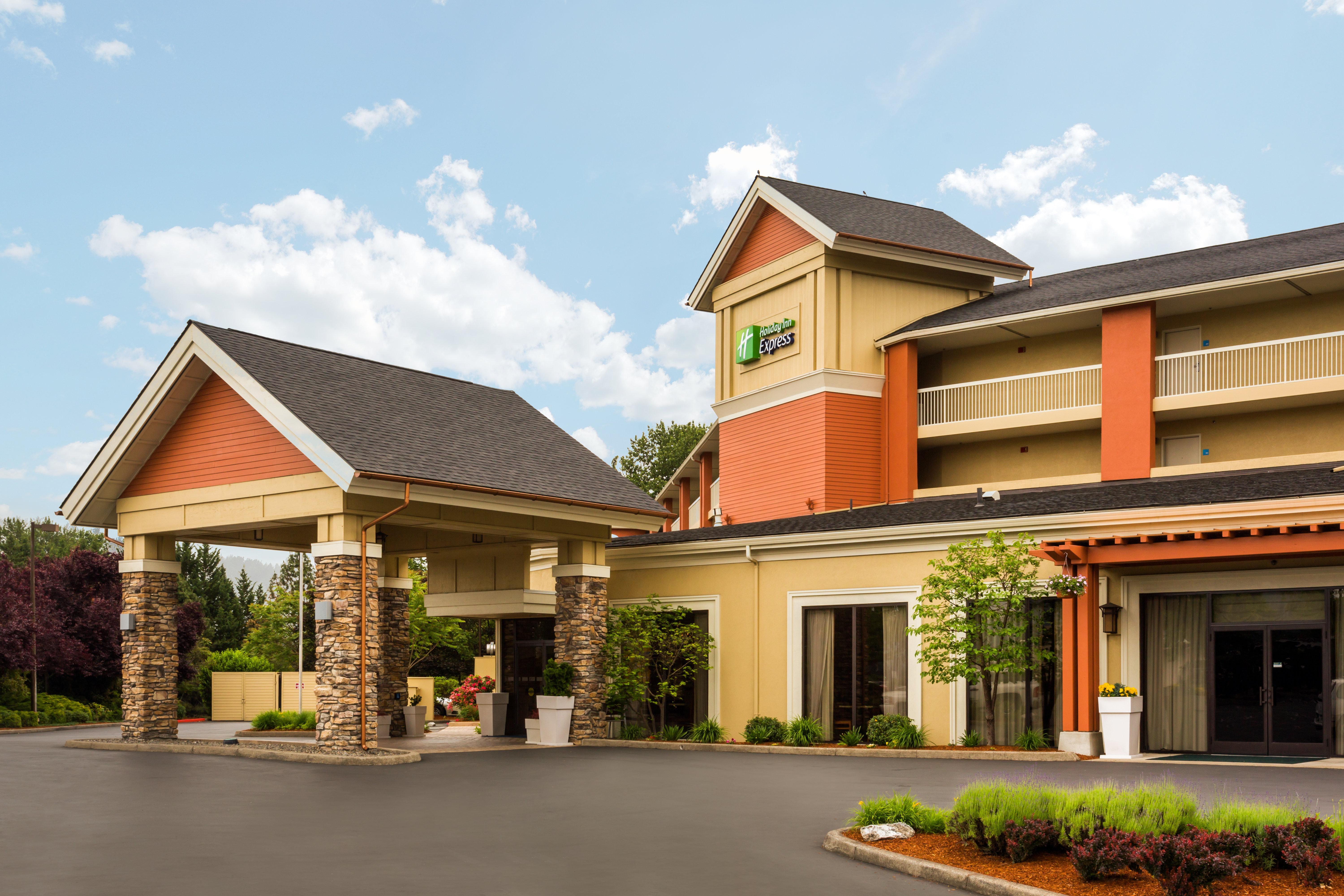 Holiday Inn Express Roseburg, an IHG Hotel Bagian luar foto