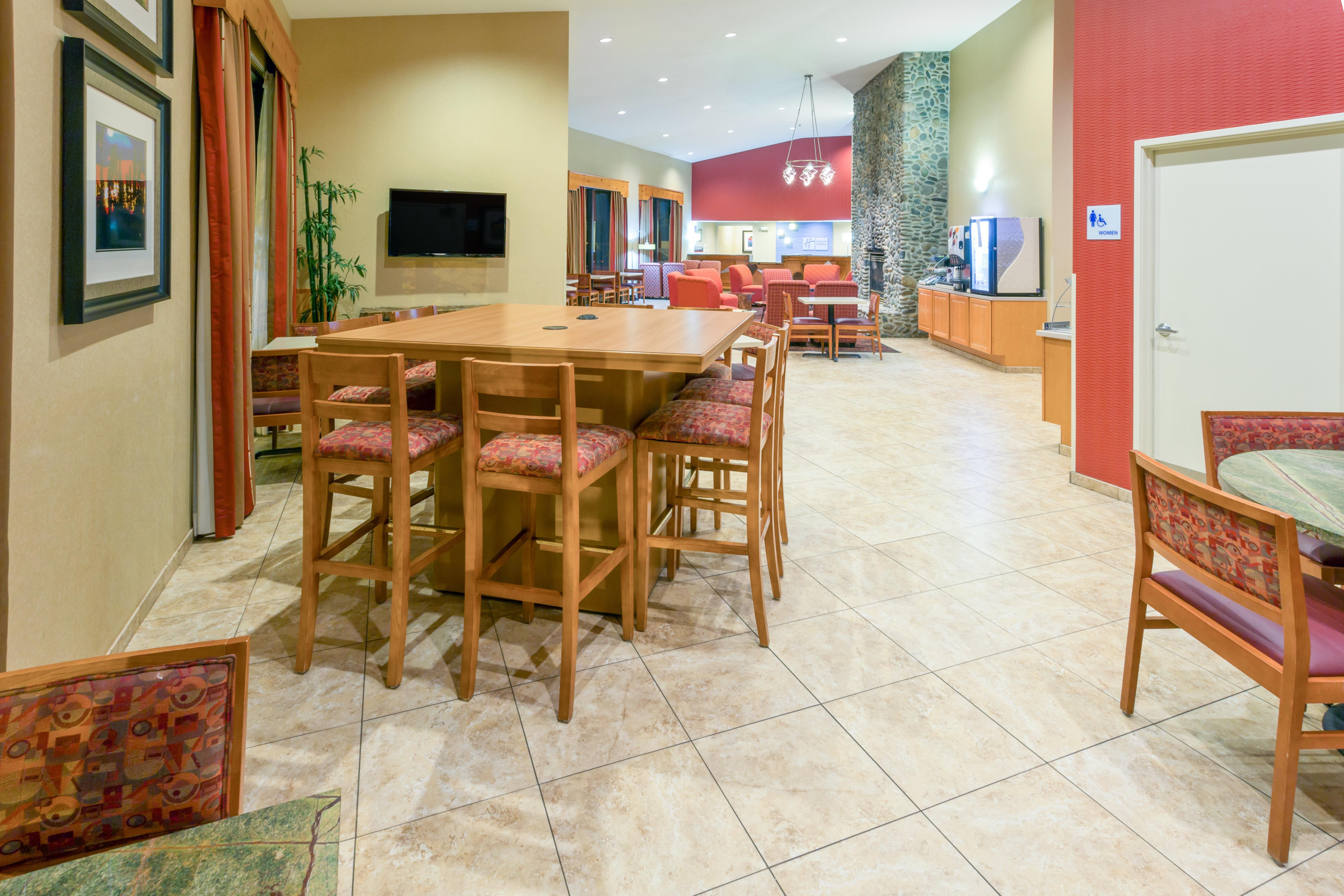 Holiday Inn Express Roseburg, an IHG Hotel Bagian luar foto