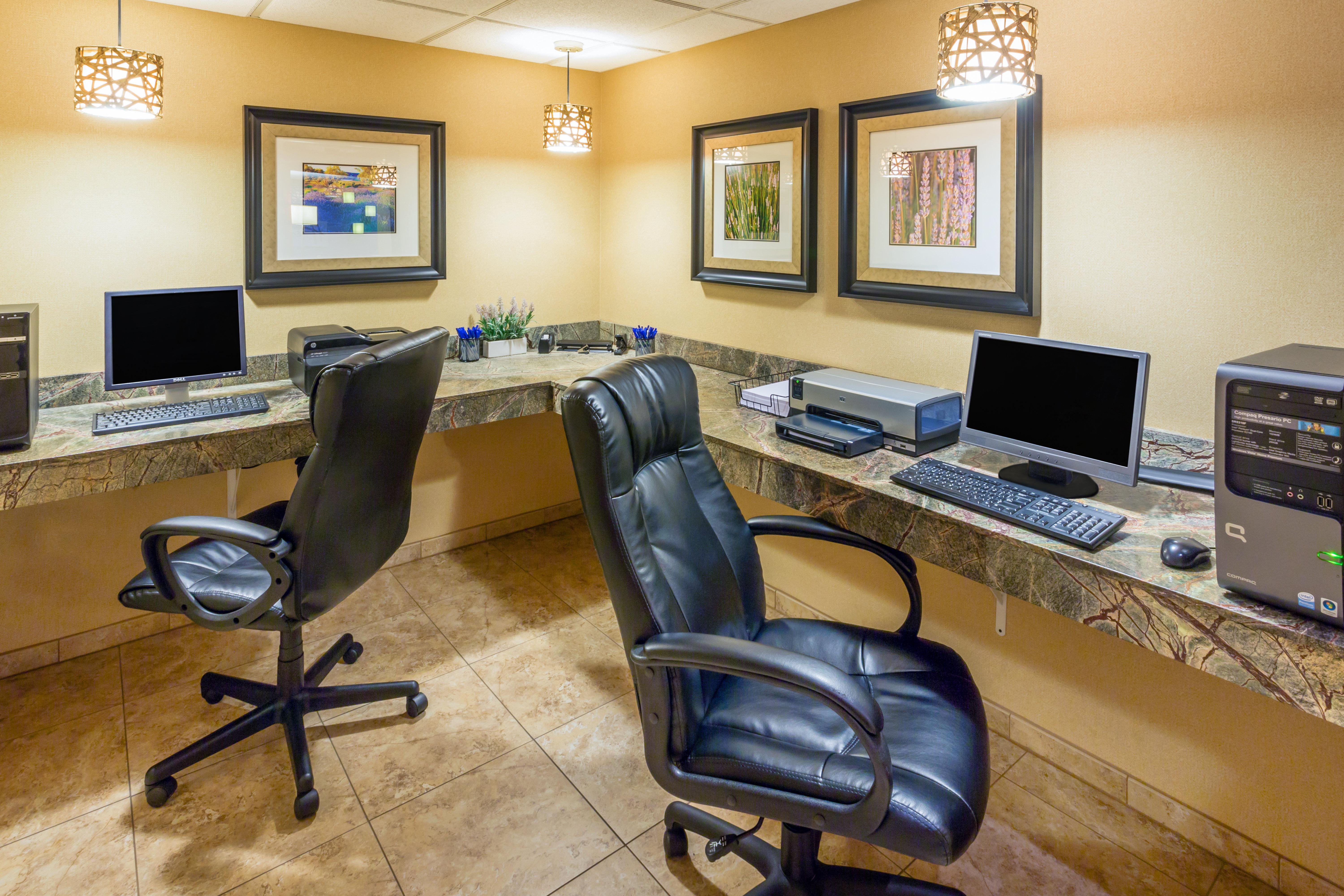 Holiday Inn Express Roseburg, an IHG Hotel Bagian luar foto